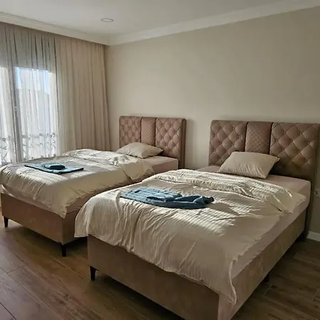 Bamboo Grove Apartment